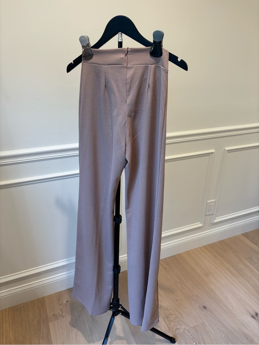Fashion Nova High-Rise Wide-Leg Pants in Dusty Mauve - Picture 3 of 6